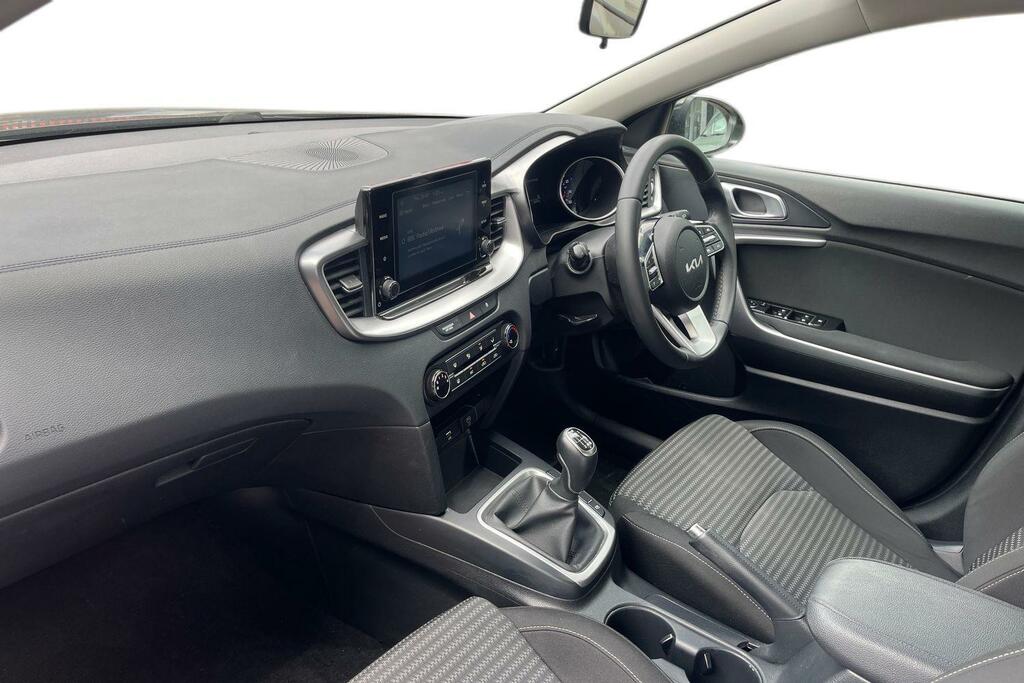 Kia Xceed 1.5 T-gdi 2 Euro 6 Ss LG23UEL Black #2