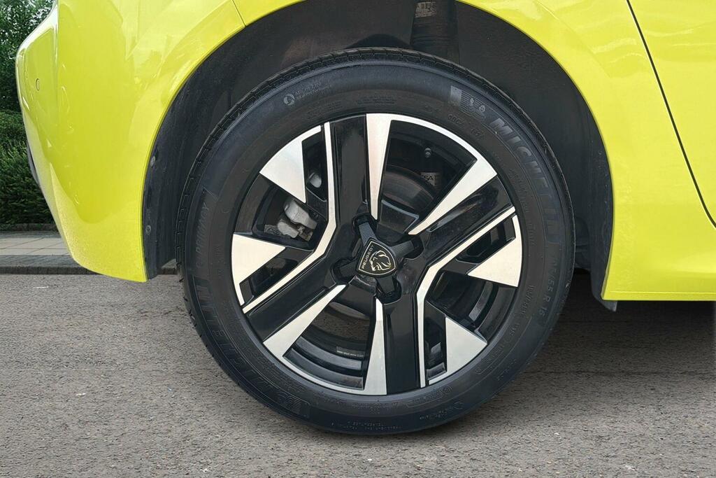 Peugeot 208 1.2 Puretech Allure Euro 6 Ss GF25NVK Yellow #5