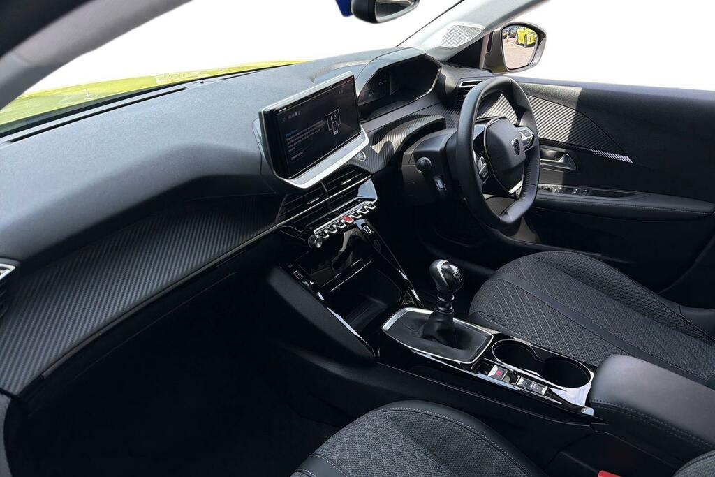 Peugeot 208 1.2 Puretech Allure Euro 6 Ss GF25NVK Yellow #6