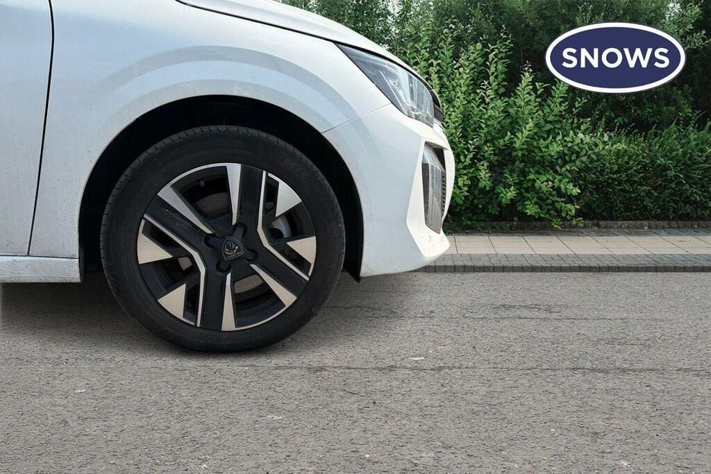 Peugeot e-208 50Kwh Allure 11Kw Charger White #5
