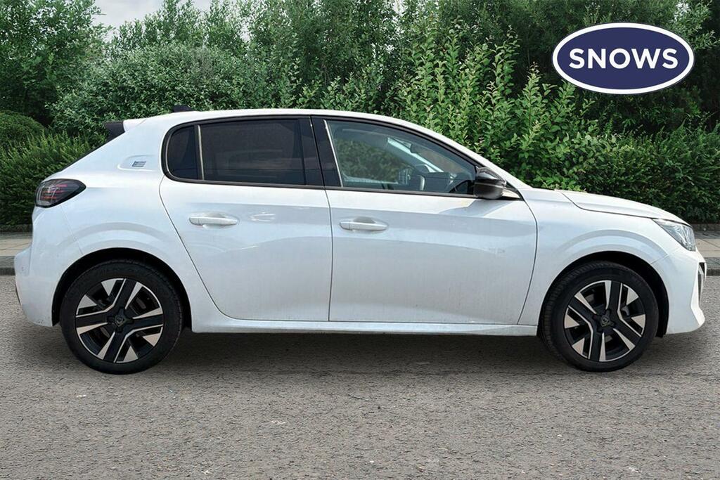 Peugeot e-208 50Kwh Allure 11Kw Charger White #4