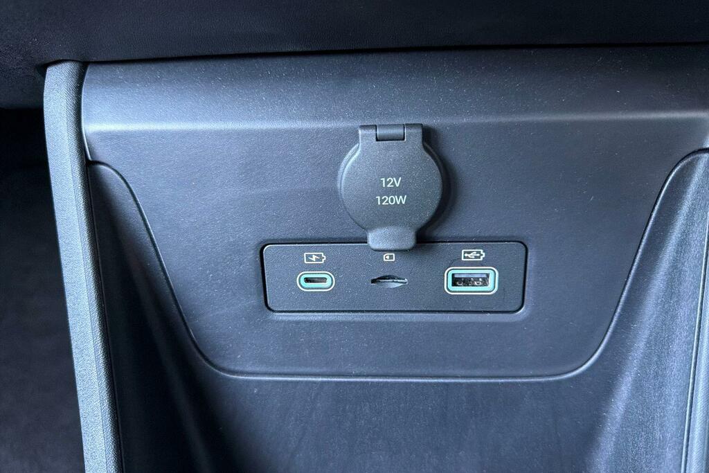 Byd Dolphin Comfort 150Kw 60.4Kwh White #39