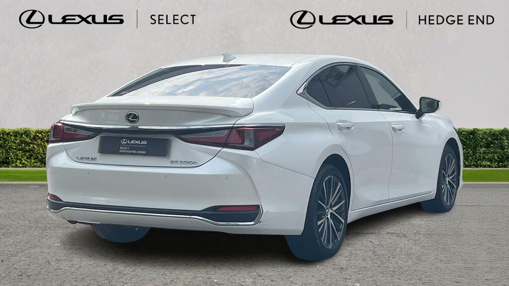 Lexus ES 2.5 300H Premium Edition Saloon Hybrid White #2
