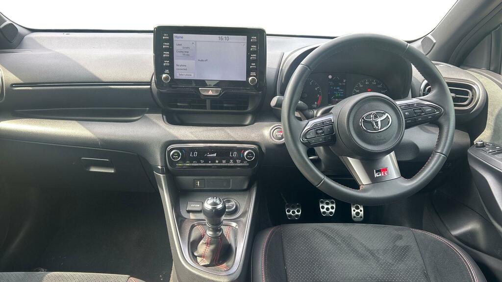 Toyota Yaris 1.6T Gr Circuit Awd Euro 6 YA55GRY White #6