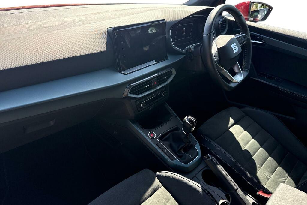 Seat Arona 1.0 Tsi 115 Xperience Lux Red #2