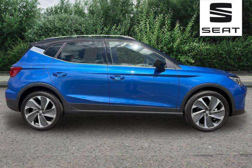 Seat Arona 1.0 Tsi 115 Fr Sport Dsg Black #4