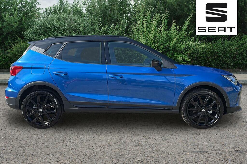 Seat Arona 1.0 Tsi 115 Fr Black Edition Dsg Black #4