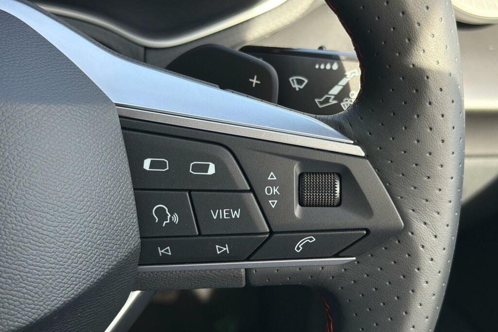Seat Arona Fr Sport White #45