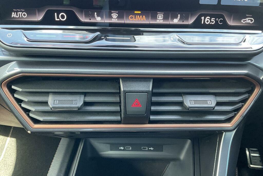 Cupra Leon 2.0 Tsi Vz3 Hatchback Dsg 300 Ps Black #12