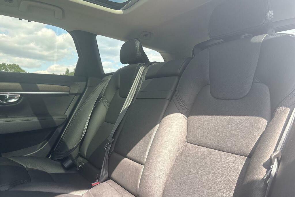 Volvo V90 2.0 D4 Momentum Plus Grey #15