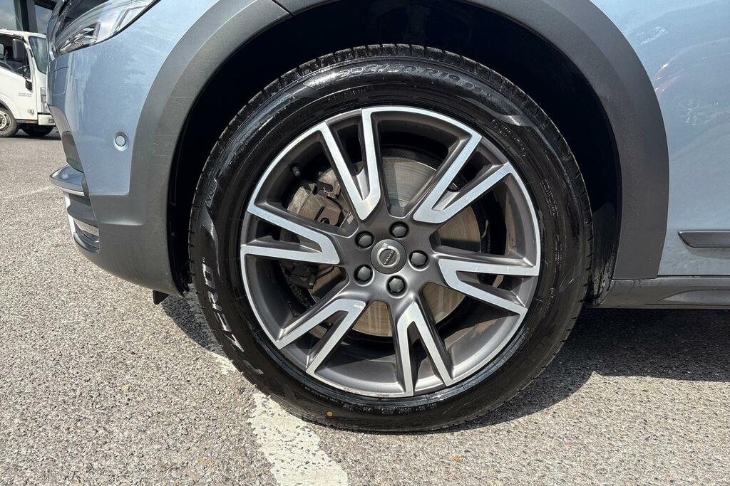 Volvo V90 2.0 D4 Momentum Plus Grey #30
