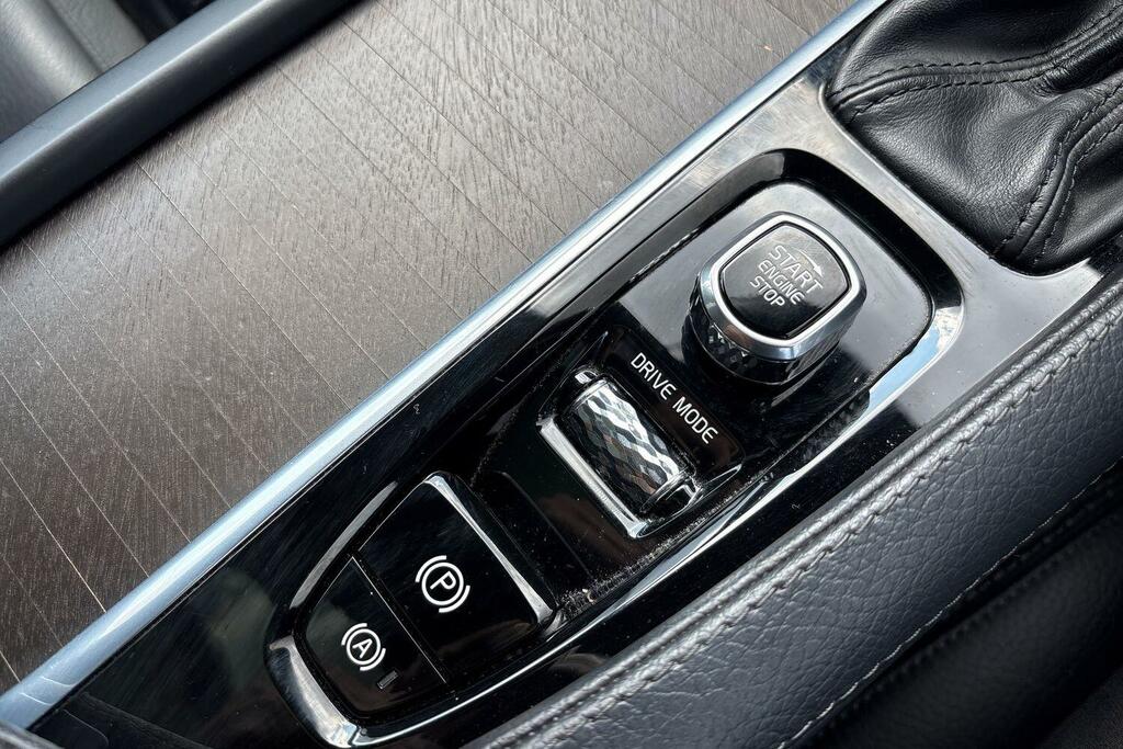 Volvo V90 2.0 D4 Momentum Plus Grey #20