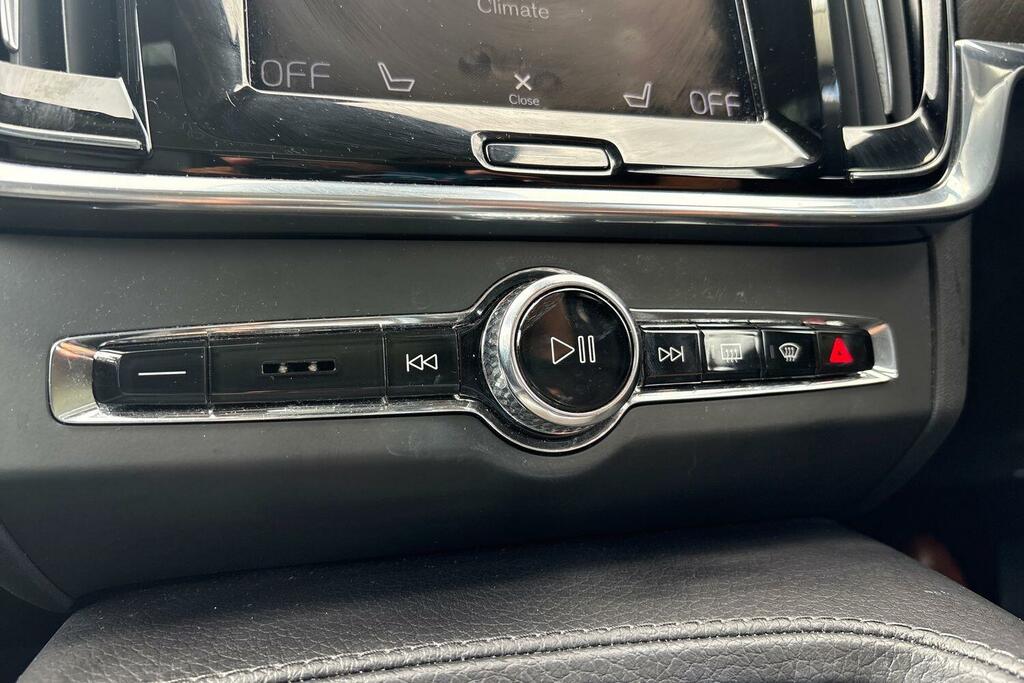 Volvo V90 2.0 D4 Momentum Plus Grey #21