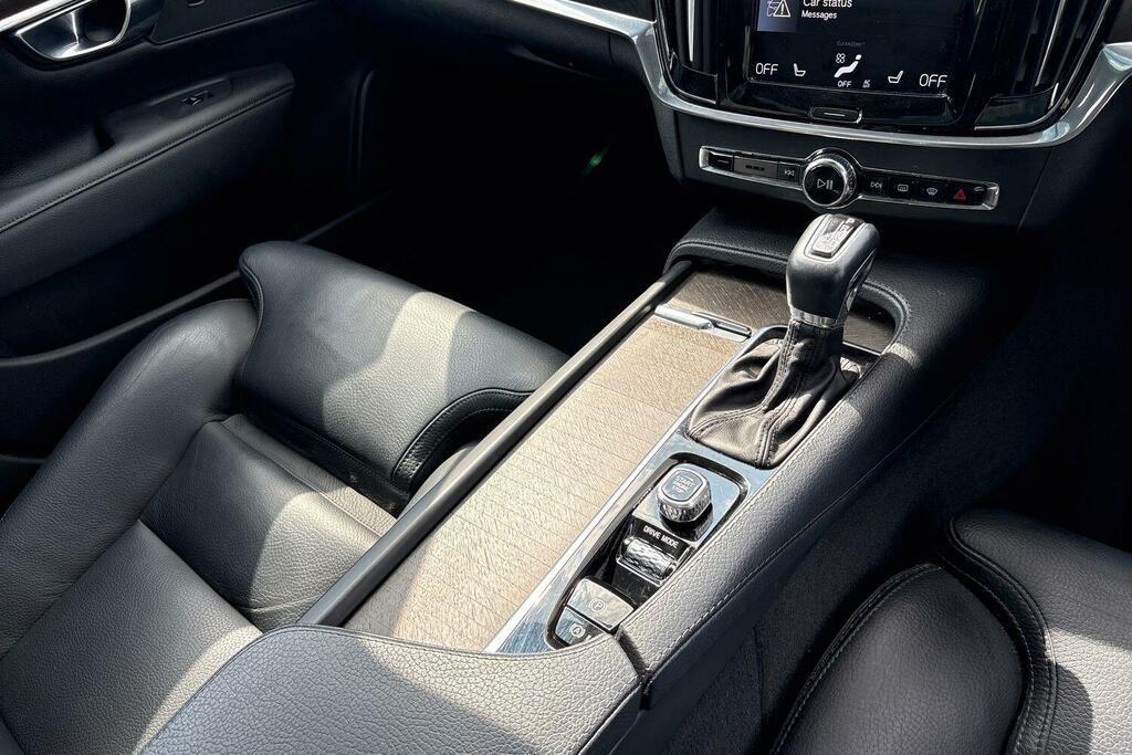 Volvo V90 2.0 D4 Momentum Plus Grey #10