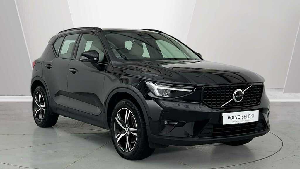 Volvo XC40 Plus, B4 Awd Mild Hybrid, Dark CK72LVR Black