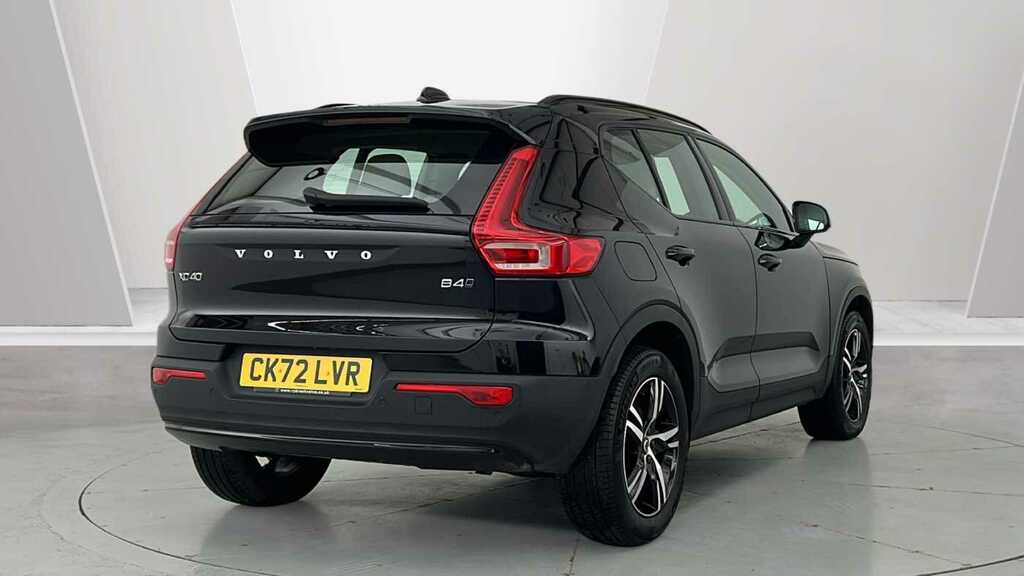 Volvo XC40 Plus, B4 Awd Mild Hybrid, Dark CK72LVR Black #2
