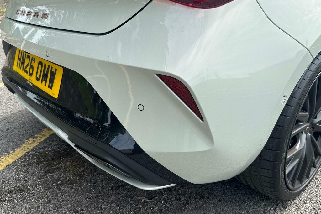Cupra Leon 1.5 Etsi 150 V3 Dsg Delivery Mileage Grey #41