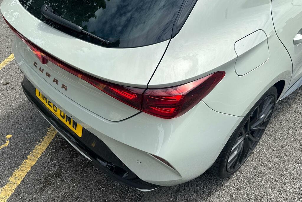 Cupra Leon 1.5 Etsi 150 V3 Dsg Delivery Mileage Grey #39