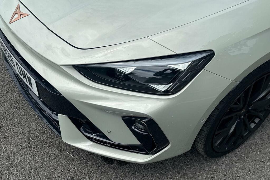 Cupra Leon 1.5 Etsi 150 V3 Dsg Delivery Mileage Grey #28