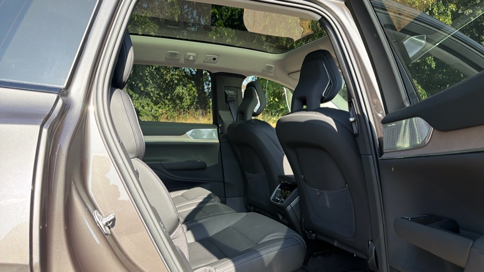 Volvo EX90 Ultra, Twin Motor Performance, 7 Seats Grey #6