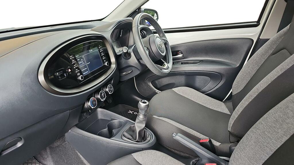 Toyota Aygo X 1.0 Vvt-i Pure Euro 6 Ss WK73NZD White #5
