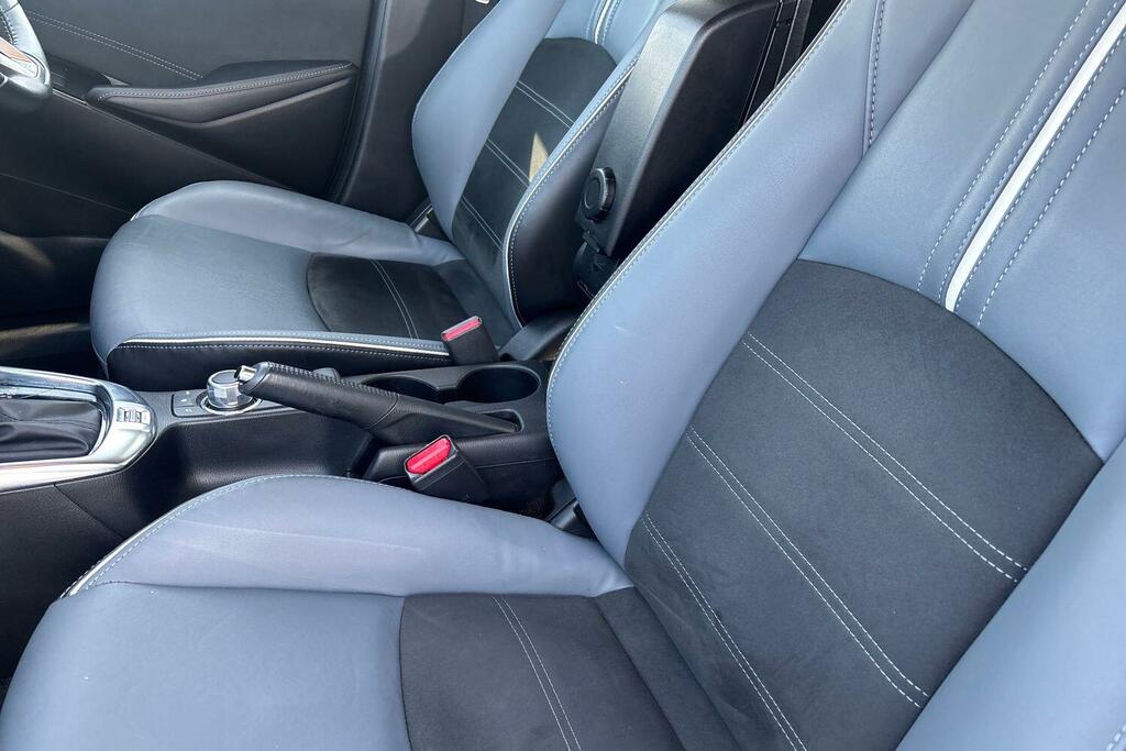 Mazda 2 1.5 E-skyactiv G Mhev 115 Homura Aka Red #45