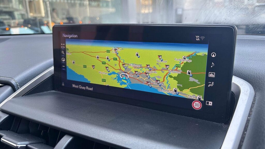 Lexus NX Estate 300H 2.5 White #9