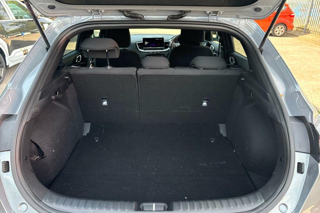 Kia Xceed 1.0T Gdi Isg 113 Pure Dct Hatchback SH26PKD Silver #20