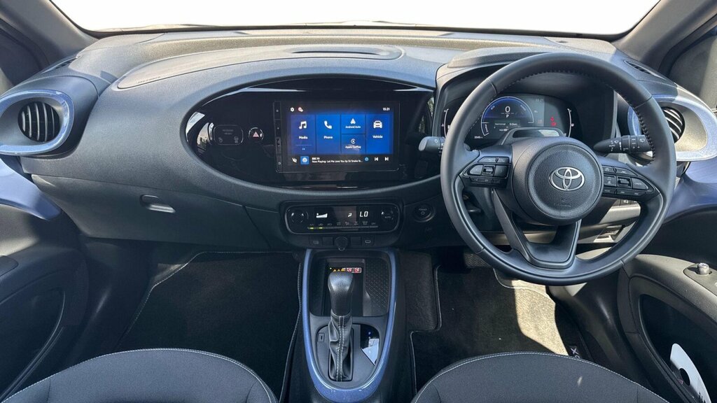 Toyota Aygo X 1.5H 49Kwh Design Cvt Euro 6 Ss HK75XOY #6