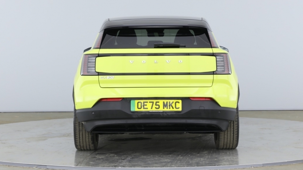 Volvo EX30 Ultra, Twin Motor Performance, Yellow #4
