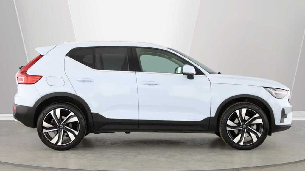 Volvo XC40 Ultra, B4 Mild Hybrid, Bright Blue #2