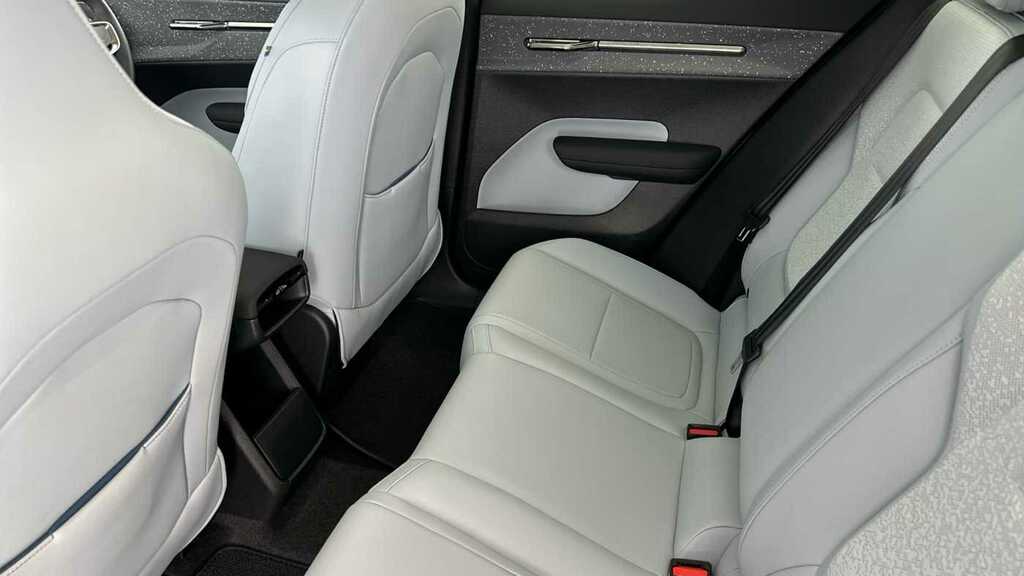 Volvo EX30 Ultra Twin Motor Performance Black #12