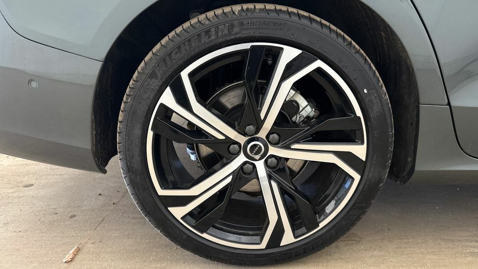 Volvo V60 2.0 B4p Plus Dark 7 Speed Grey #16