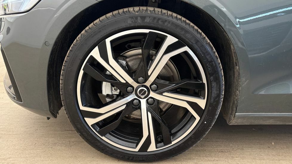 Volvo V60 2.0 B4p Plus Dark 7 Speed Grey #20
