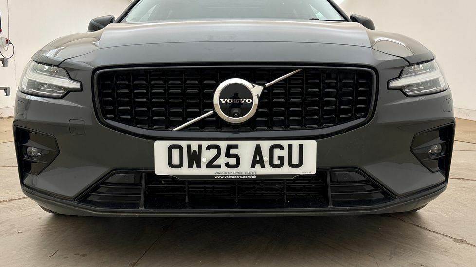 Volvo V60 2.0 B4p Plus Dark 7 Speed Grey #24