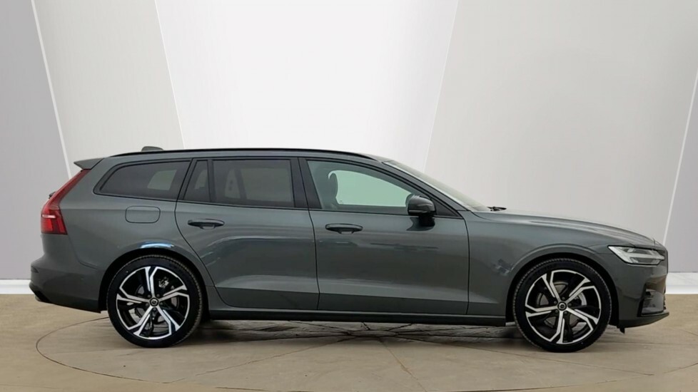 Volvo V60 Ultra, B4 Mild Hybrid, Dark  #2