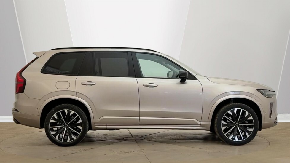 Volvo XC90 Ultra, B5 Awd Mild Hybrid, Dark, 7 Seats  #2