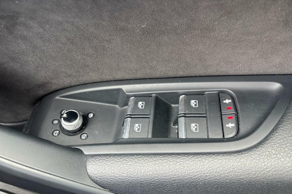 Audi Q5 S Line Competition 55 Tfsi E Quattro 367 Ps S Tron Grey #23