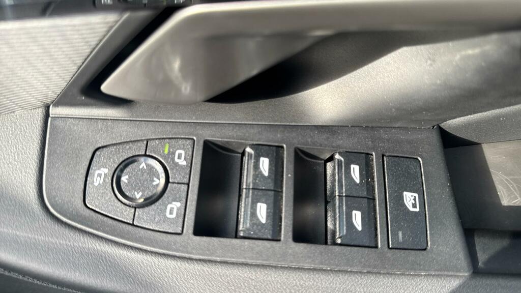 BMW i5 40 83.9Kwh M Sport Edrive Grey #42