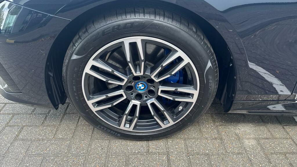 BMW i5 40 83.9Kwh M Sport Edrive Grey #59