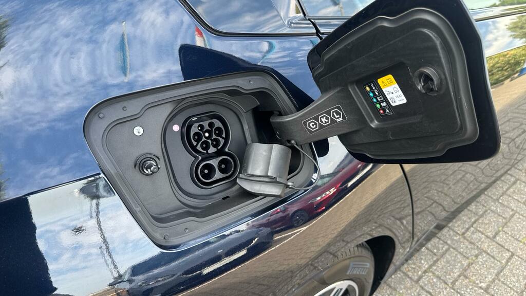 BMW i5 40 83.9Kwh M Sport Edrive Grey #32