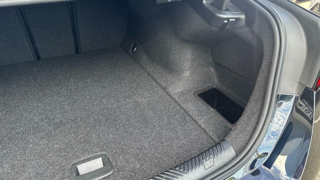 BMW i5 40 83.9Kwh M Sport Edrive Grey #29