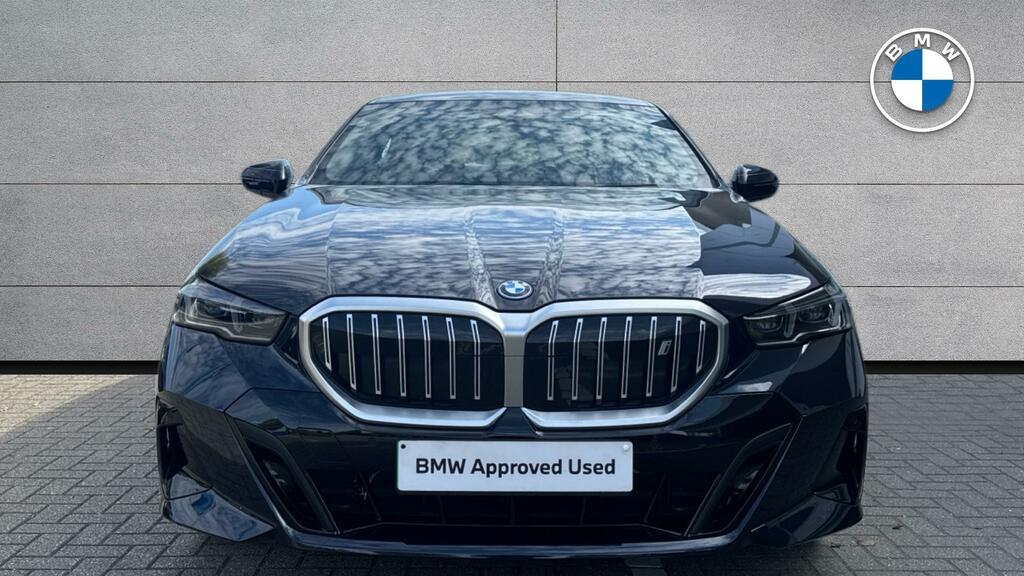 BMW i5 40 83.9Kwh M Sport Edrive Grey #16