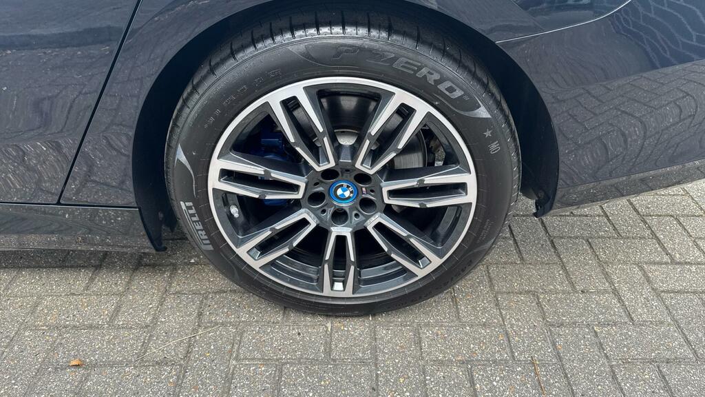 BMW i5 40 83.9Kwh M Sport Edrive Grey #58