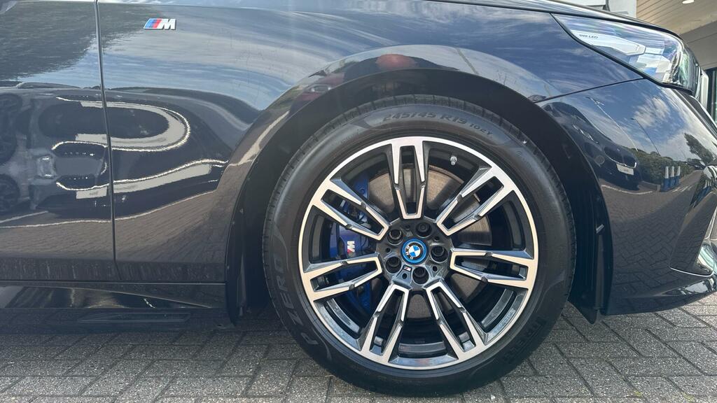 BMW i5 40 83.9Kwh M Sport Edrive Grey #14