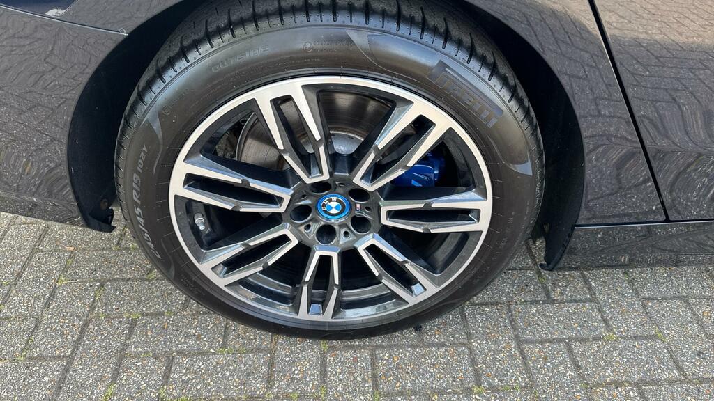 BMW i5 40 83.9Kwh M Sport Edrive Grey #57