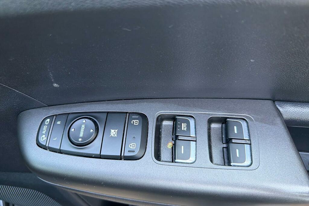 Kia Sportage 1 Isg White #18