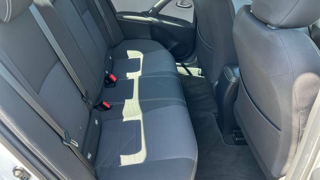 Toyota Avensis Active D-4d Grey #8