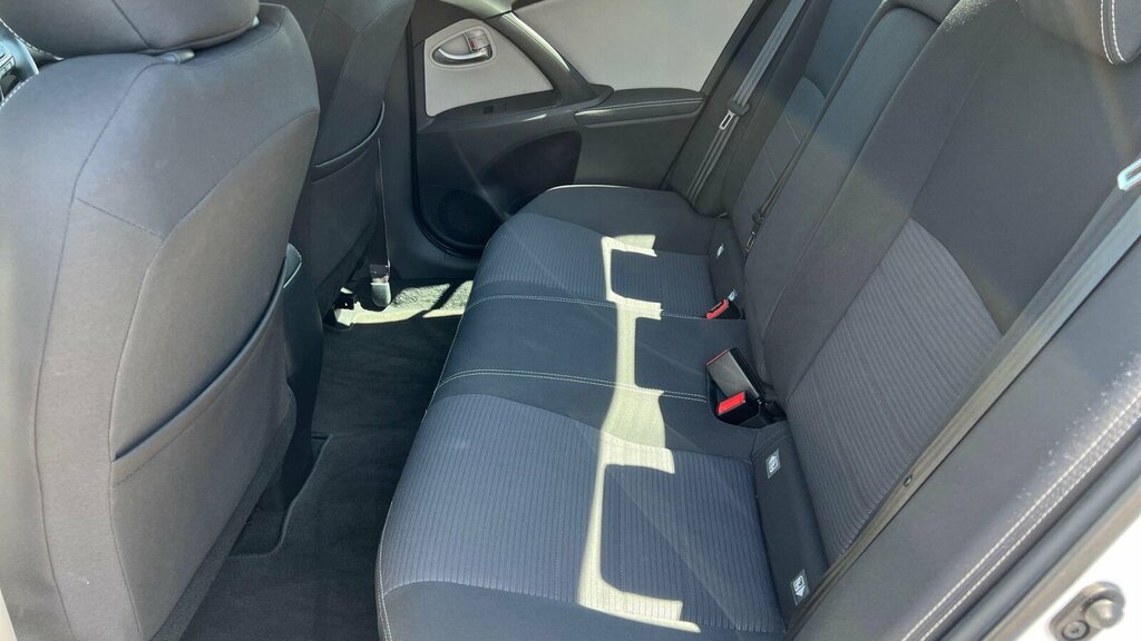Toyota Avensis Active D-4d Grey #15