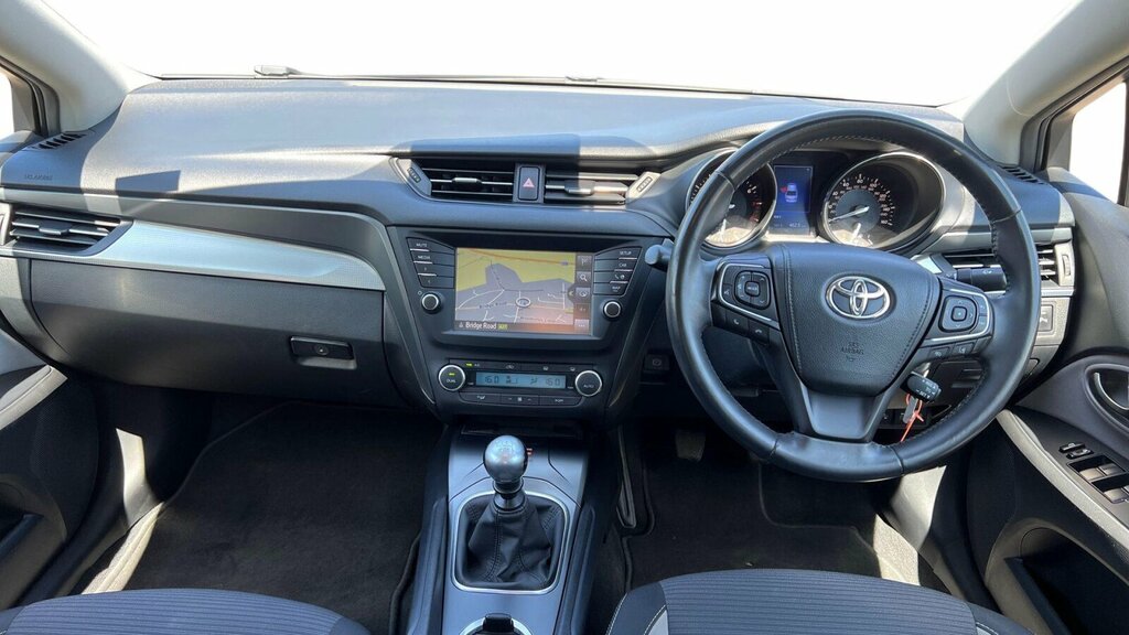 Toyota Avensis Active D-4d Grey #6